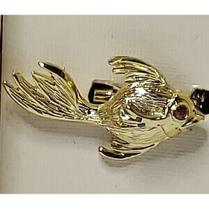 Volupte Pin Goldfish Metal 1 1/2"